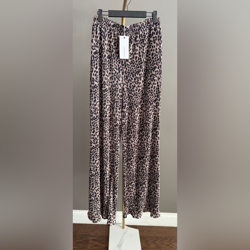 NWT ANNIEWEAR Leopard Animal Print Plissé Wide-Leg Pants Statement Size M